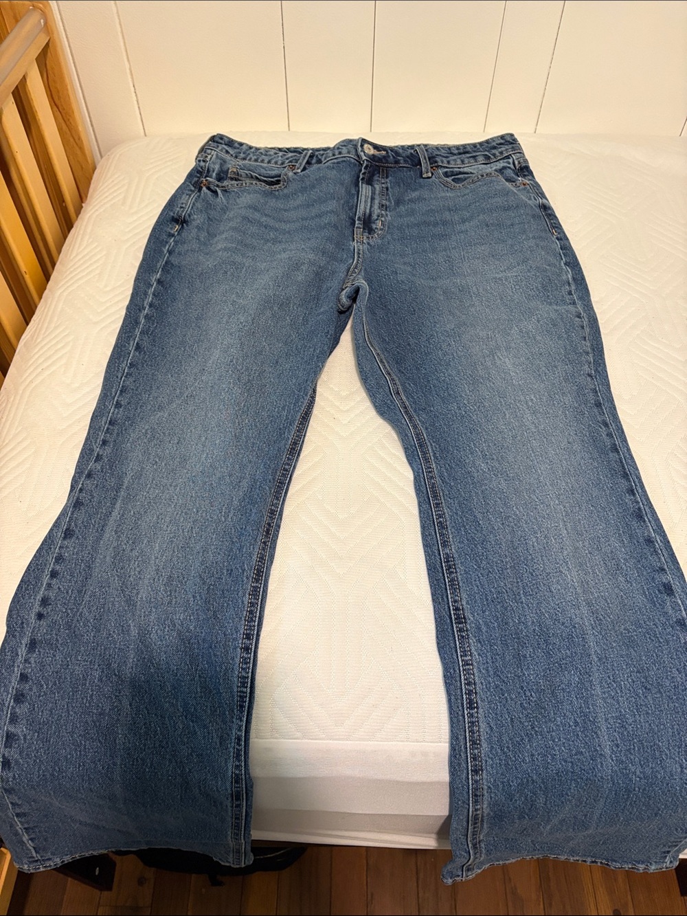 Old Navy Women's Medium Blue Boot Cut Jeans